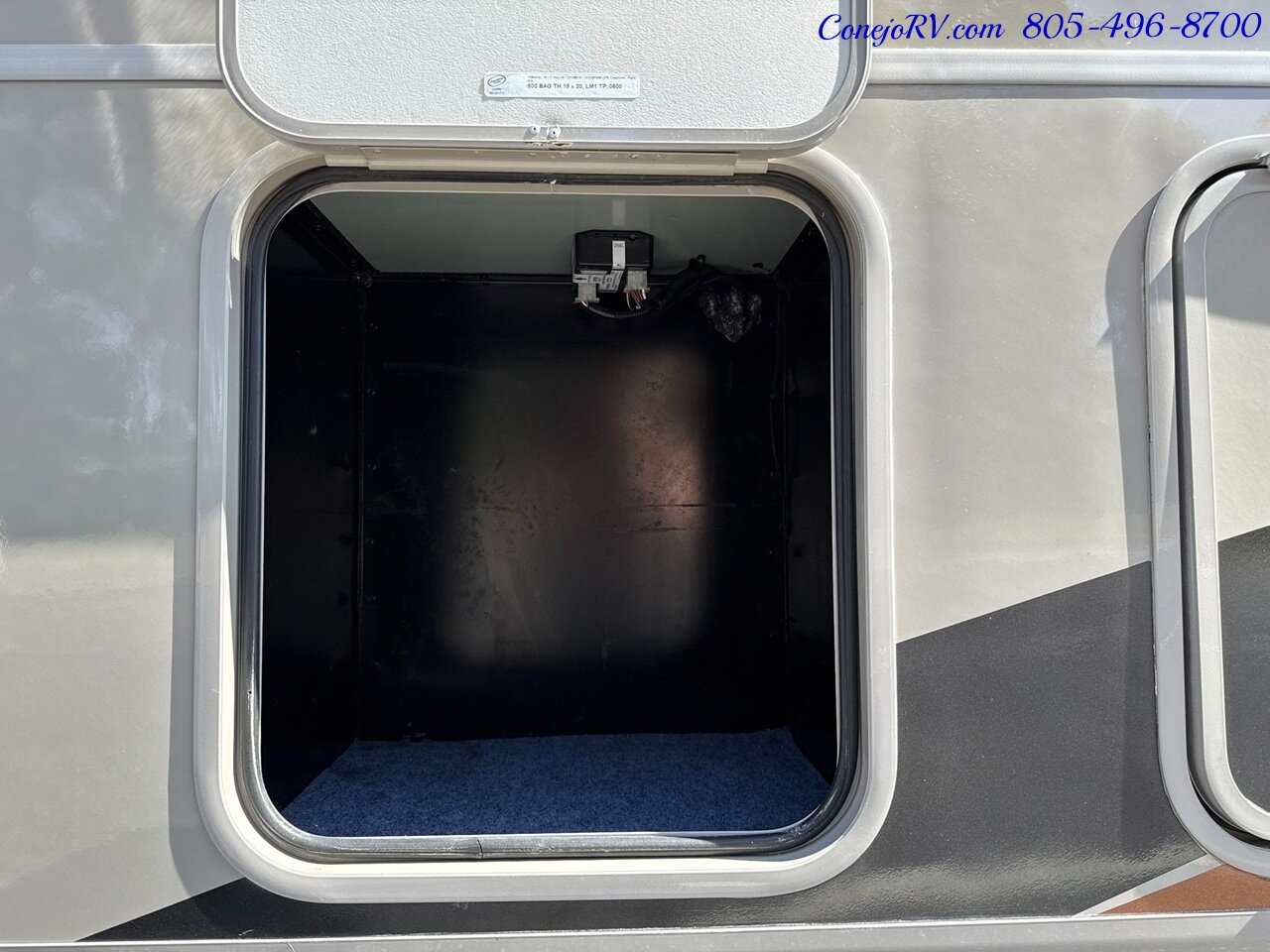 2016 Coachmen Pursuit 27KP B Full Wall Slide Cab Over Bunk 53K   - Photo 48 - Thousand Oaks, CA 91360