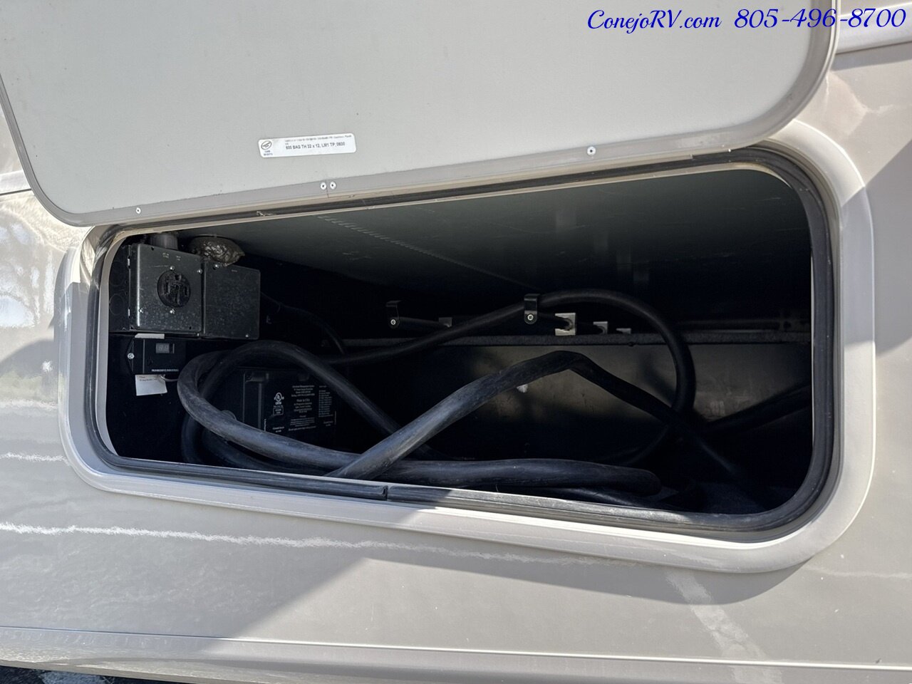 2016 Coachmen Pursuit 27KP B Full Wall Slide Cab Over Bunk 53K   - Photo 45 - Thousand Oaks, CA 91360