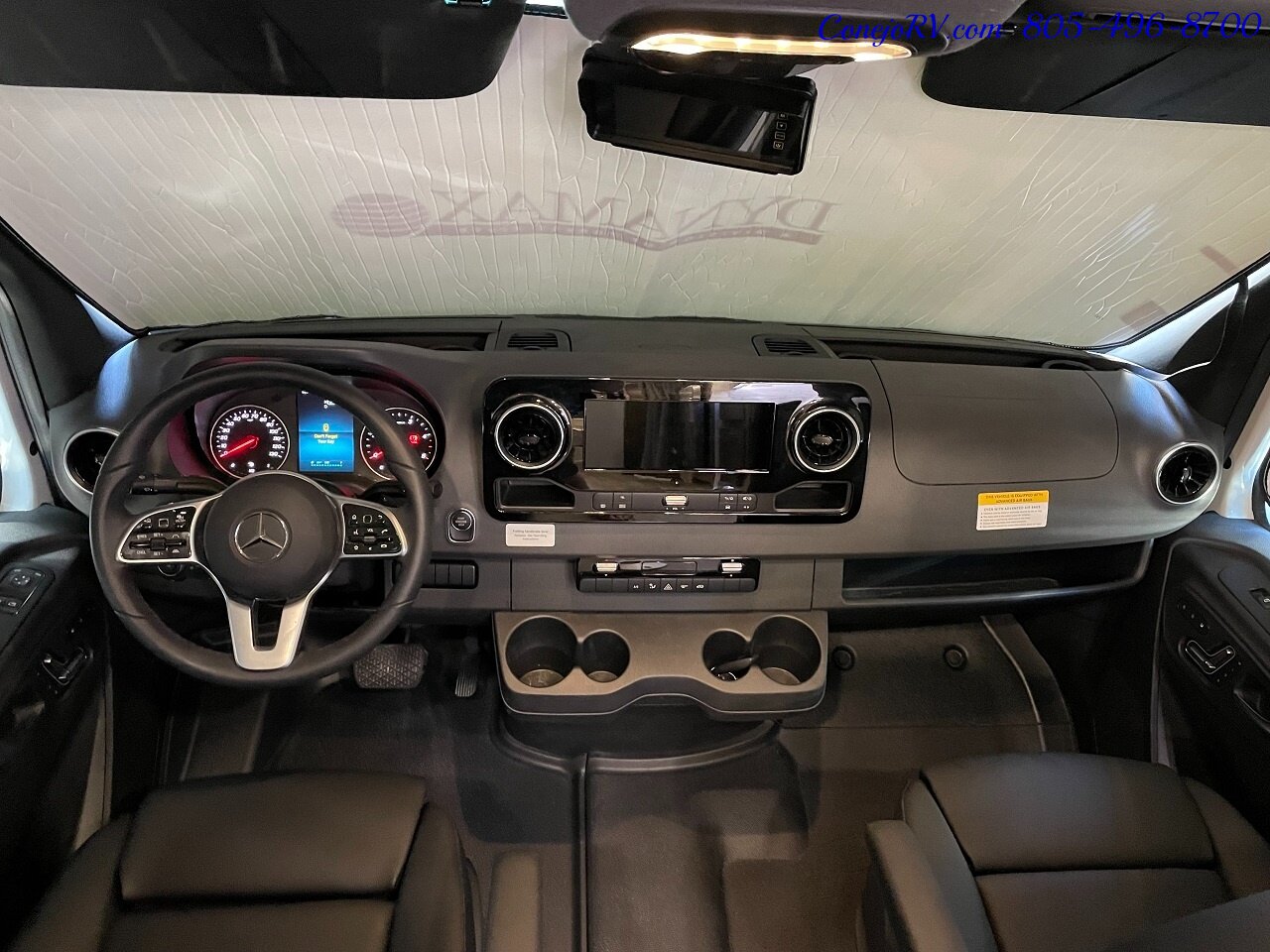 2024 DYNAMAX Isata 3 Series 24FW Freedom Edition Light Full-Wall Slide HYDRAULIC  LEVELERS Full Body Paint Mercedes Turbo Diesel - Photo 37 - Thousand Oaks, CA 91360