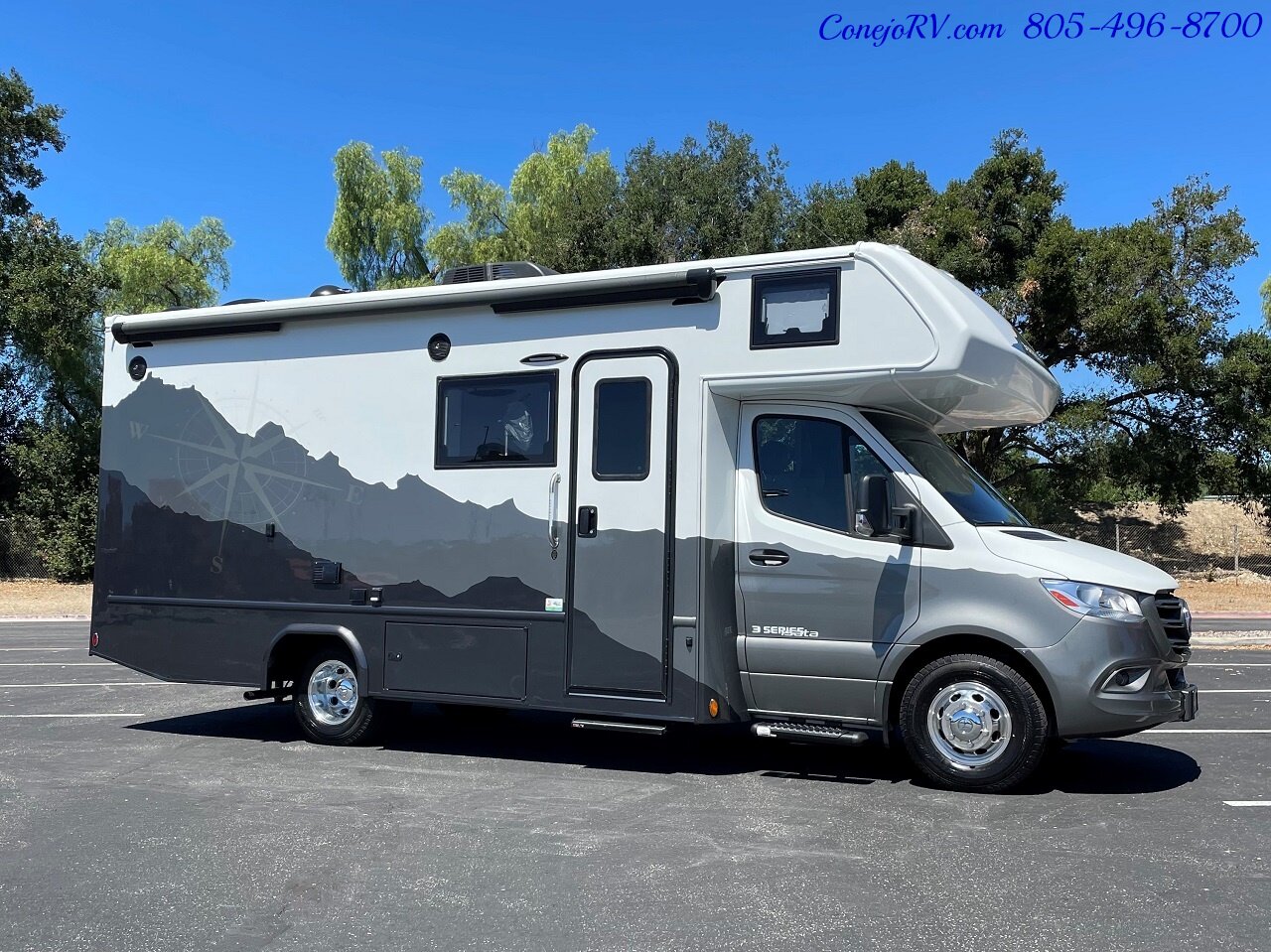 2024 DYNAMAX Isata 3 Series 24FW Freedom Edition Light Full-Wall Slide HYDRAULIC  LEVELERS Full Body Paint Mercedes Turbo Diesel - Photo 3 - Thousand Oaks, CA 91360