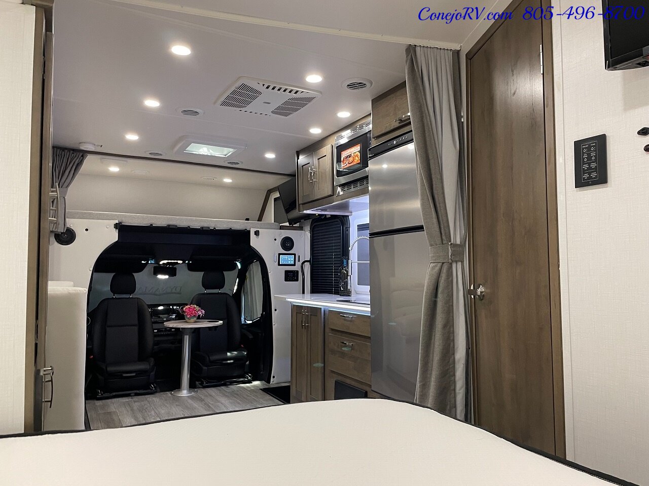 2024 DYNAMAX Isata 3 Series 24FW Freedom Edition Light Full-Wall Slide HYDRAULIC  LEVELERS Full Body Paint Mercedes Turbo Diesel - Photo 27 - Thousand Oaks, CA 91360