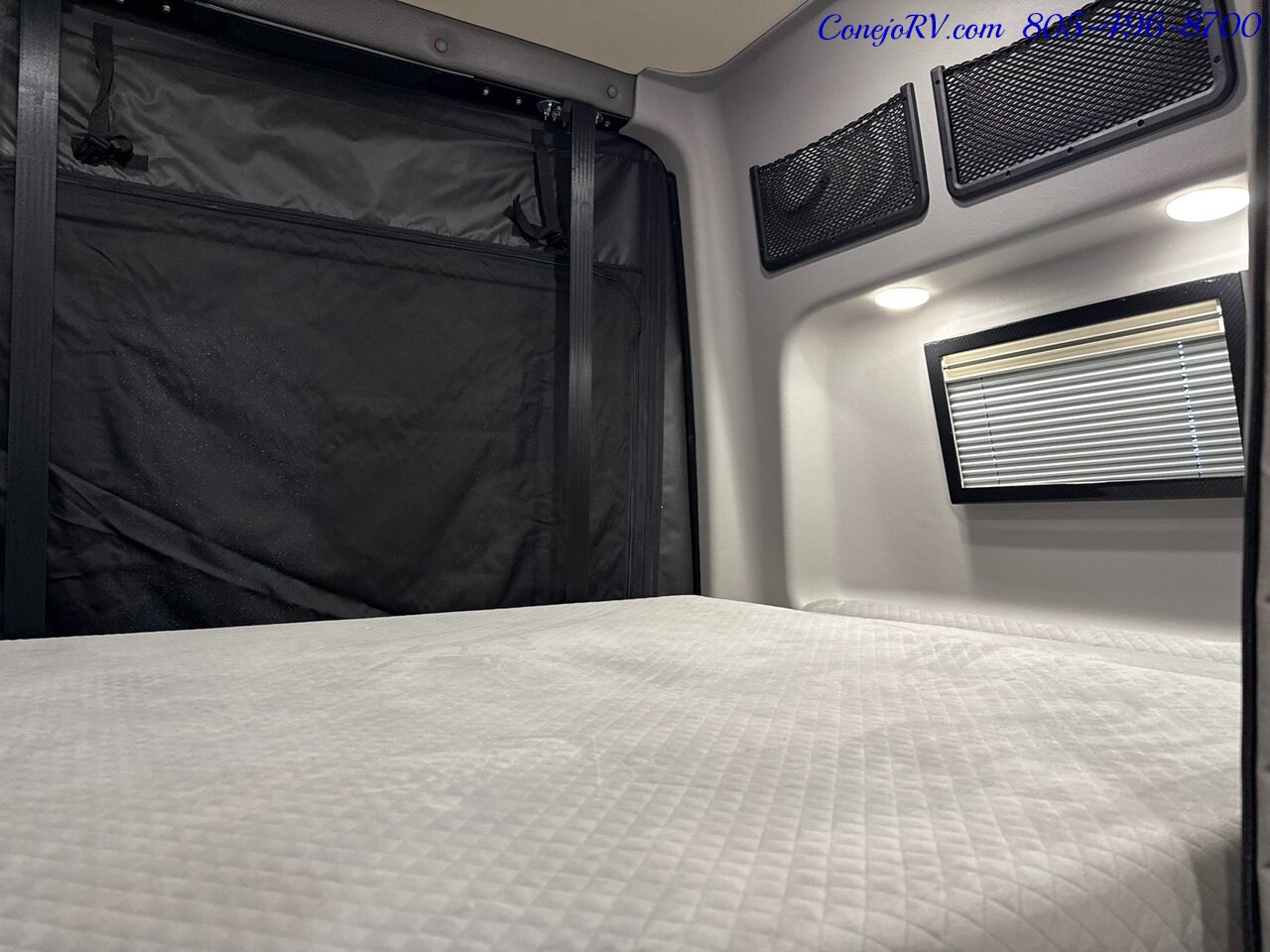 2024 Winnebago Revel 44EC 2.5-1 AWD Sprinter Mercedes Turbo Diesel, 8.4KWH  Lithionics System 26K Miles - Photo 23 - Thousand Oaks, CA 91360