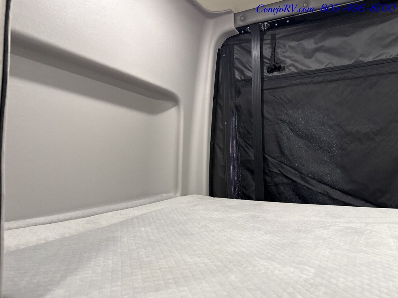 2024 Winnebago Revel 44EC 2.5-1 AWD Sprinter Mercedes Turbo Diesel, 8.4KWH  Lithionics System 26K Miles - Photo 24 - Thousand Oaks, CA 91360
