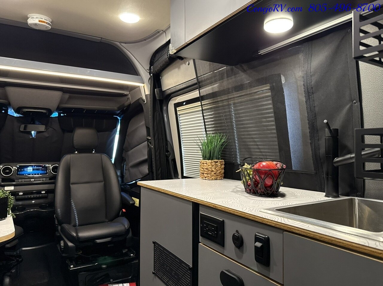 2024 Winnebago Revel 44EC 2.5-1 AWD Sprinter Mercedes Turbo Diesel, 8.4KWH  Lithionics System 26K Miles - Photo 30 - Thousand Oaks, CA 91360