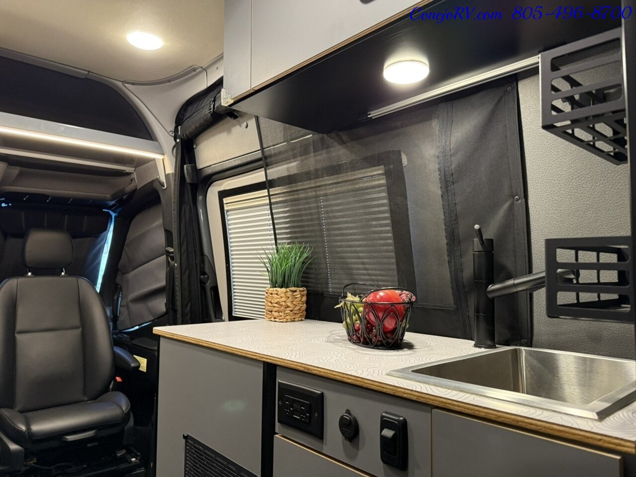 2024 Winnebago Revel 44EC 2.5-1 AWD Sprinter Mercedes Turbo Diesel, 8.4KWH  Lithionics System 26K Miles - Photo 16 - Thousand Oaks, CA 91360