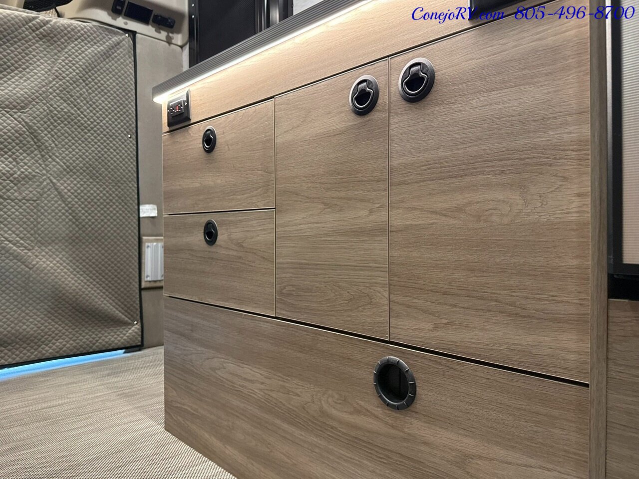 2026 Winnebago Ekko 22A Lithium Power 310HP All Wheel Drive   - Photo 14 - Thousand Oaks, CA 91360