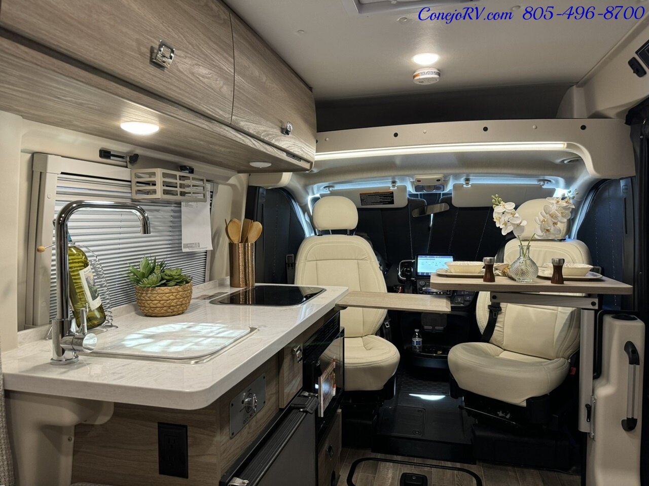 2025 Winnebago Travato 59K Touring Coach 2.8KW Onan Generator   - Photo 30 - Thousand Oaks, CA 91360