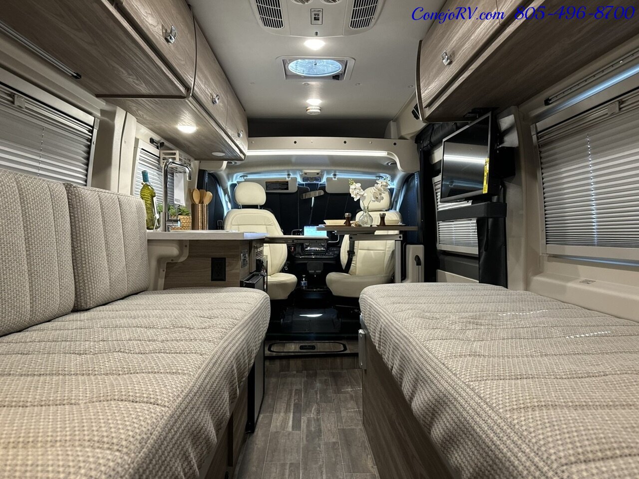 2025 Winnebago Travato 59K Touring Coach 2.8KW Onan Generator   - Photo 27 - Thousand Oaks, CA 91360