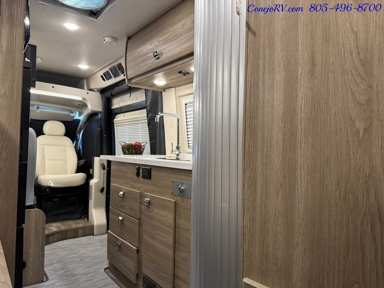 2023 Winnebago Travato 59G Touring Coach Full Galley Murphy Bed 8K Miles - Photo 23 - Thousand Oaks, CA 91360