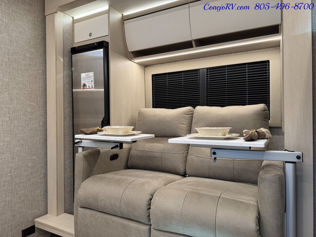 2026 Tiffin Wayfarer 25XLW Slide-Out Theater Seats Mercedes Turbo Diesel  Full Body Paint - Photo 8 - Thousand Oaks, CA 91360