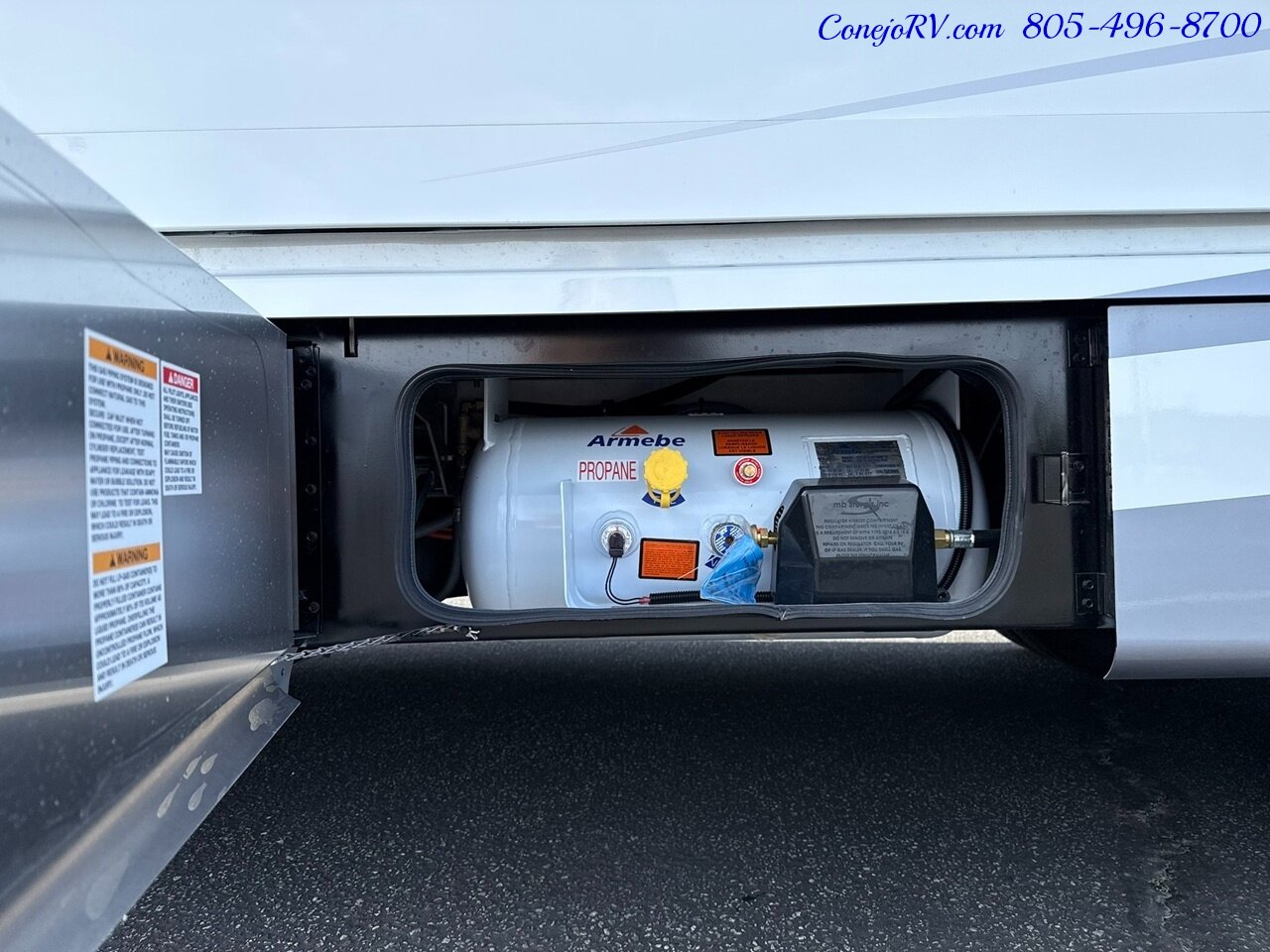 2026 Tiffin Wayfarer 25XLW Slide-Out Theater Seats Mercedes Turbo Diesel  Full Body Paint - Photo 49 - Thousand Oaks, CA 91360