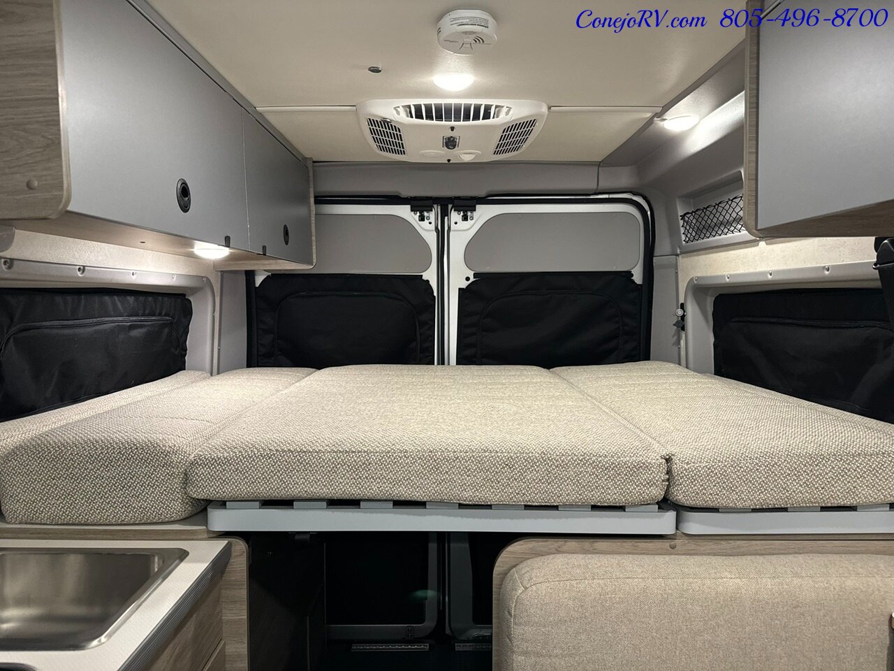 2022 Winnebago Solis Pocket 36A Murphy Bed Full Galley 28K Miles   - Photo 20 - Thousand Oaks, CA 91360