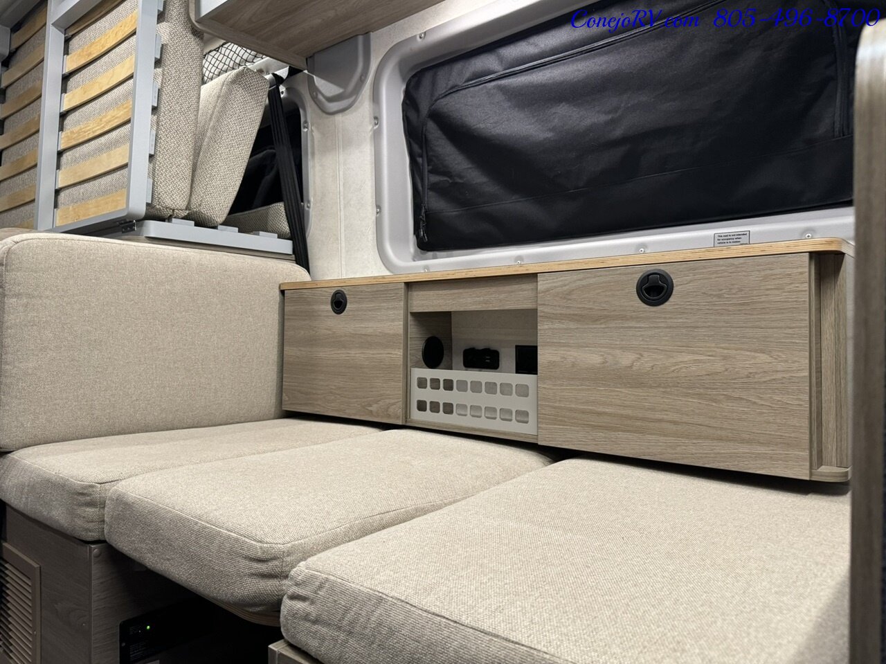 2022 Winnebago Solis Pocket 36A Murphy Bed Full Galley 28K Miles   - Photo 29 - Thousand Oaks, CA 91360