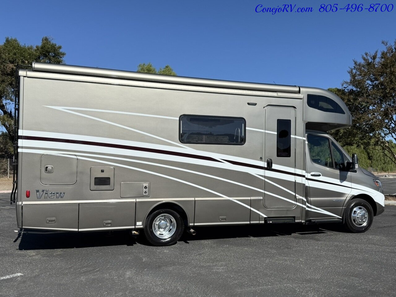 2022 Winnebago View 24D Full Wall Slide-Out Theater Seats Mercedes Turbo  Diesel - Photo 4 - Thousand Oaks, CA 91360