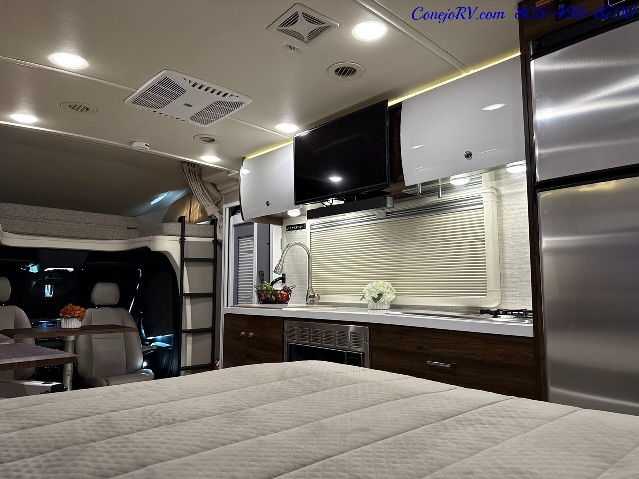 2022 Winnebago View 24D Full Wall Slide-Out Theater Seats Mercedes Turbo  Diesel - Photo 26 - Thousand Oaks, CA 91360