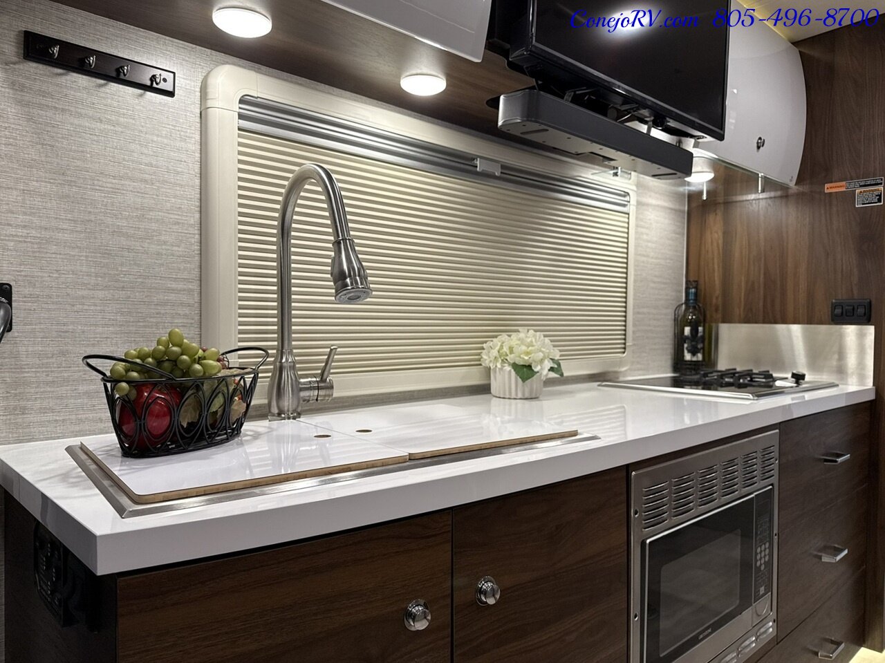 2022 Winnebago View 24D Full Wall Slide-Out Theater Seats Mercedes Turbo  Diesel - Photo 13 - Thousand Oaks, CA 91360