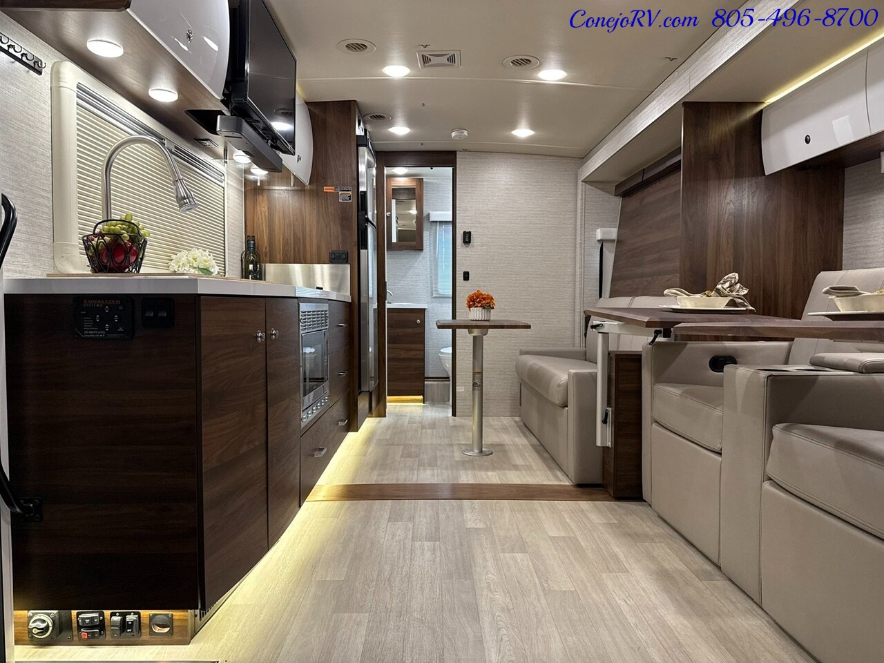 2022 Winnebago View 24D Full Wall Slide-Out Theater Seats Mercedes Turbo  Diesel - Photo 5 - Thousand Oaks, CA 91360