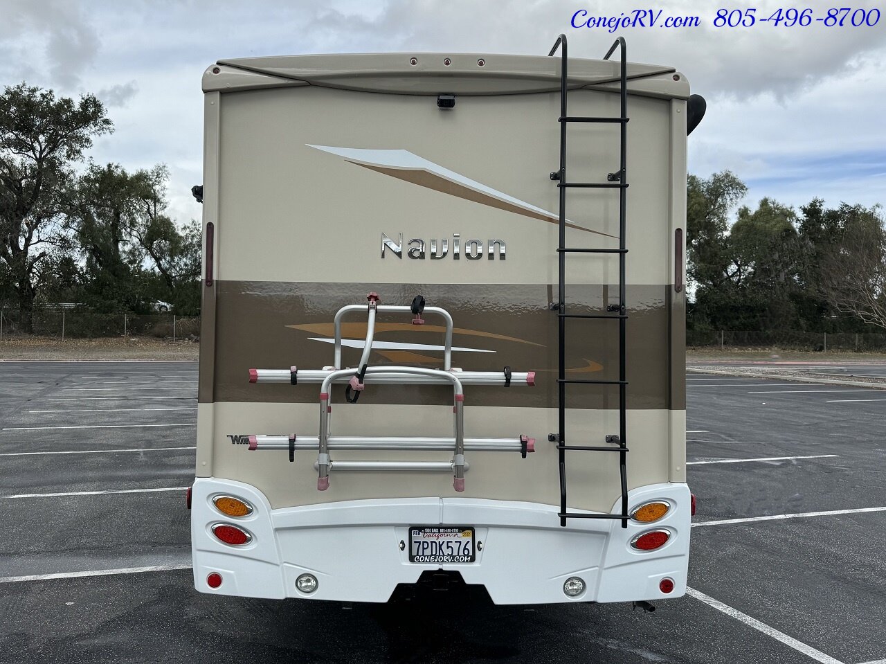 2016 Winnebago Navion 24J Slide-Out Mercedes Turbo Diesel   - Photo 44 - Thousand Oaks, CA 91360