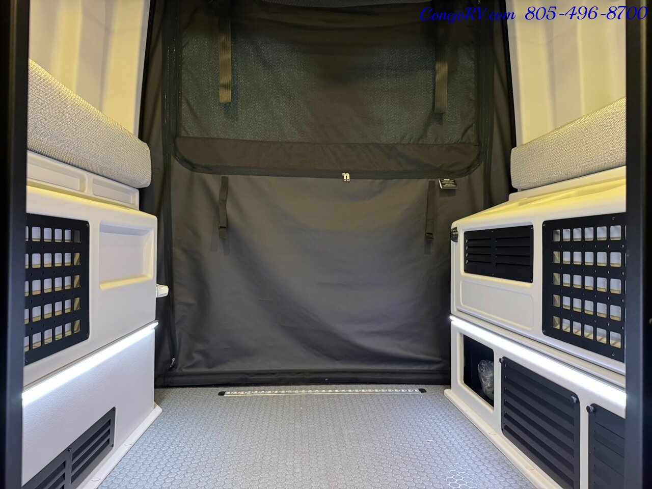 2025 Tiffin GH1 AWD 1 UP Series Sprinter Mercedes Turbo Diesel  Battle Born 810AH Lithium Ion Kit - Photo 19 - Thousand Oaks, CA 91360