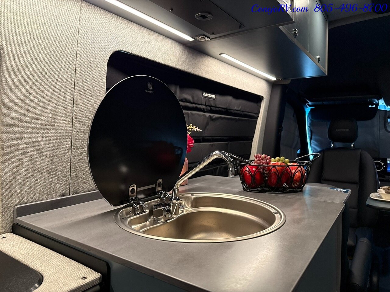 2026 Outside Van Overnight Pop Top Quad Captains Seats 620AH Lithionics  Lithium System Adventure Van - Photo 17 - Thousand Oaks, CA 91360