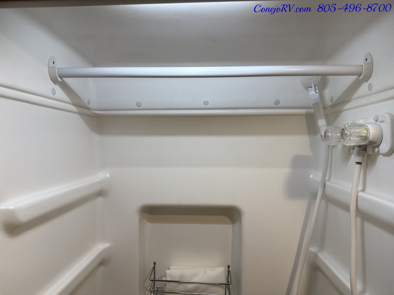 2026 Winnebago Solis 59PX New For 2026 REAR SOFA, Pop Top Full Galley  Adaptive Cruise Control - Photo 16 - Thousand Oaks, CA 91360