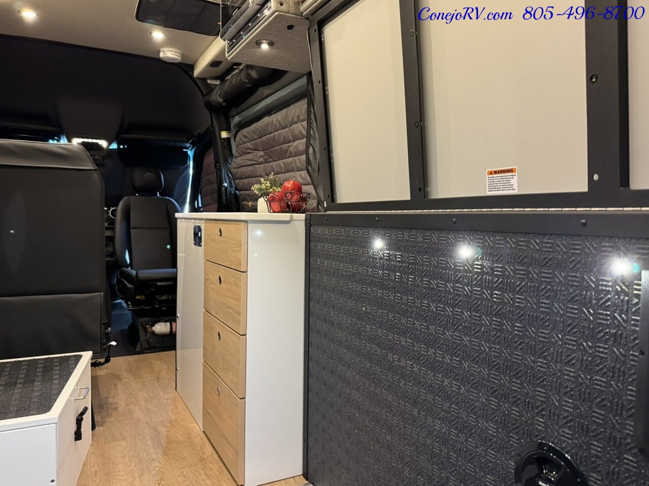 2025 Storyteller Overland Classic Mode OG AWD Lithonics Lithium System Mercedes Sprinter Tur   - Photo 31 - Thousand Oaks, CA 91360