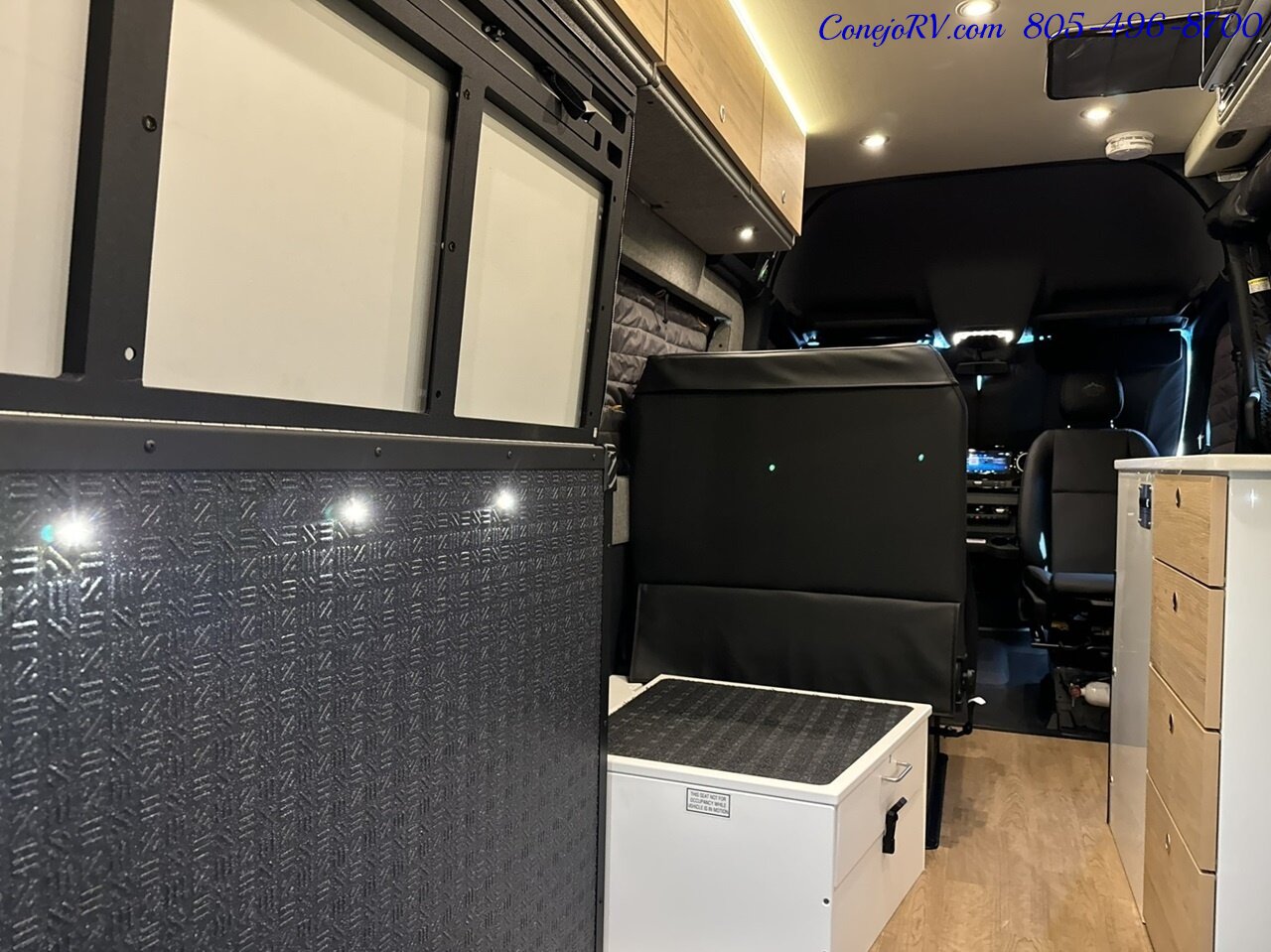 2025 Storyteller Overland Classic Mode OG AWD Lithonics Lithium System Mercedes Sprinter Tur   - Photo 32 - Thousand Oaks, CA 91360