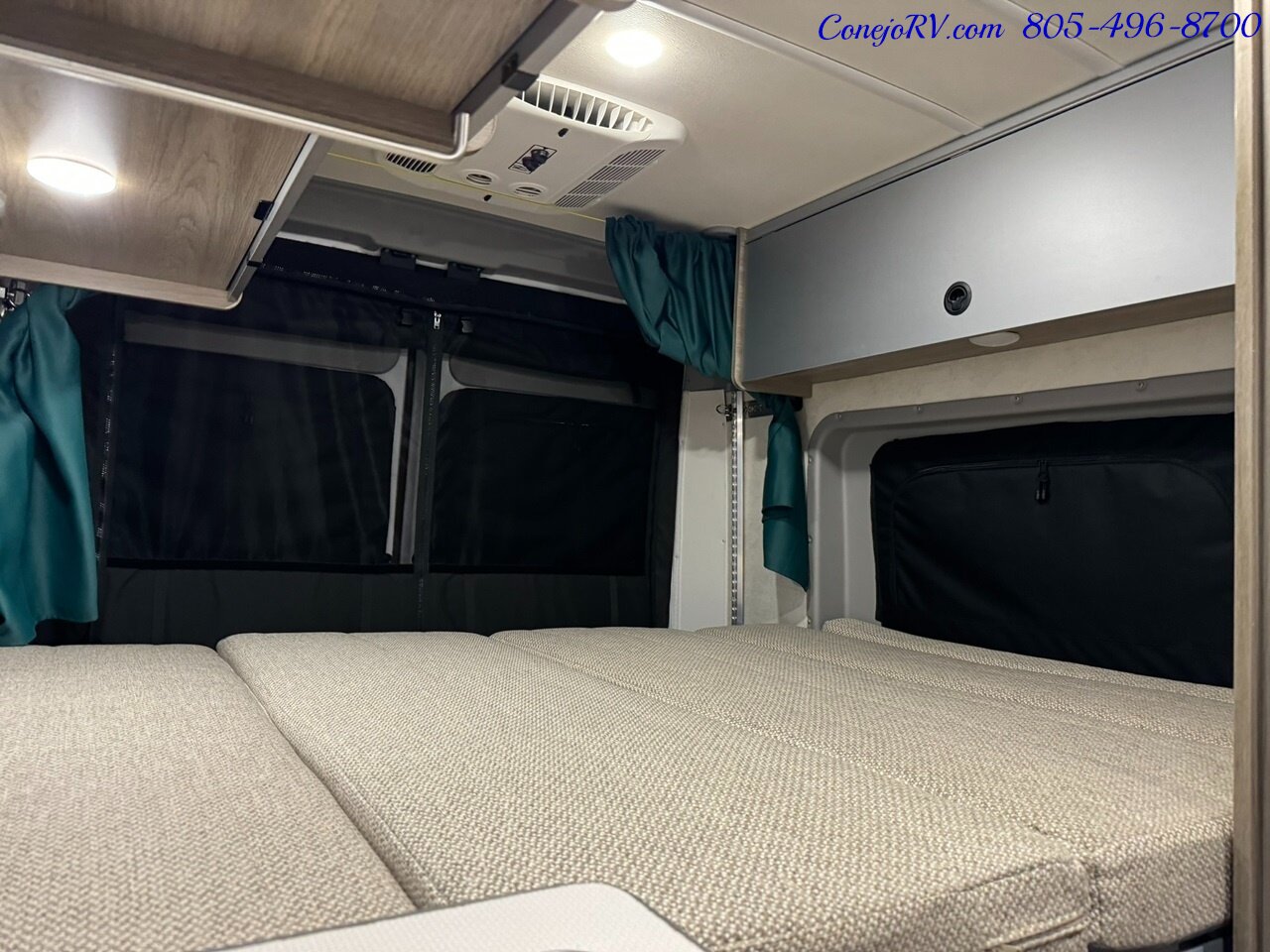 2021 Winnebago Solis 59PX Murphy Bed Full Galley Custom Upgrades 26K Miles   - Photo 21 - Thousand Oaks, CA 91360