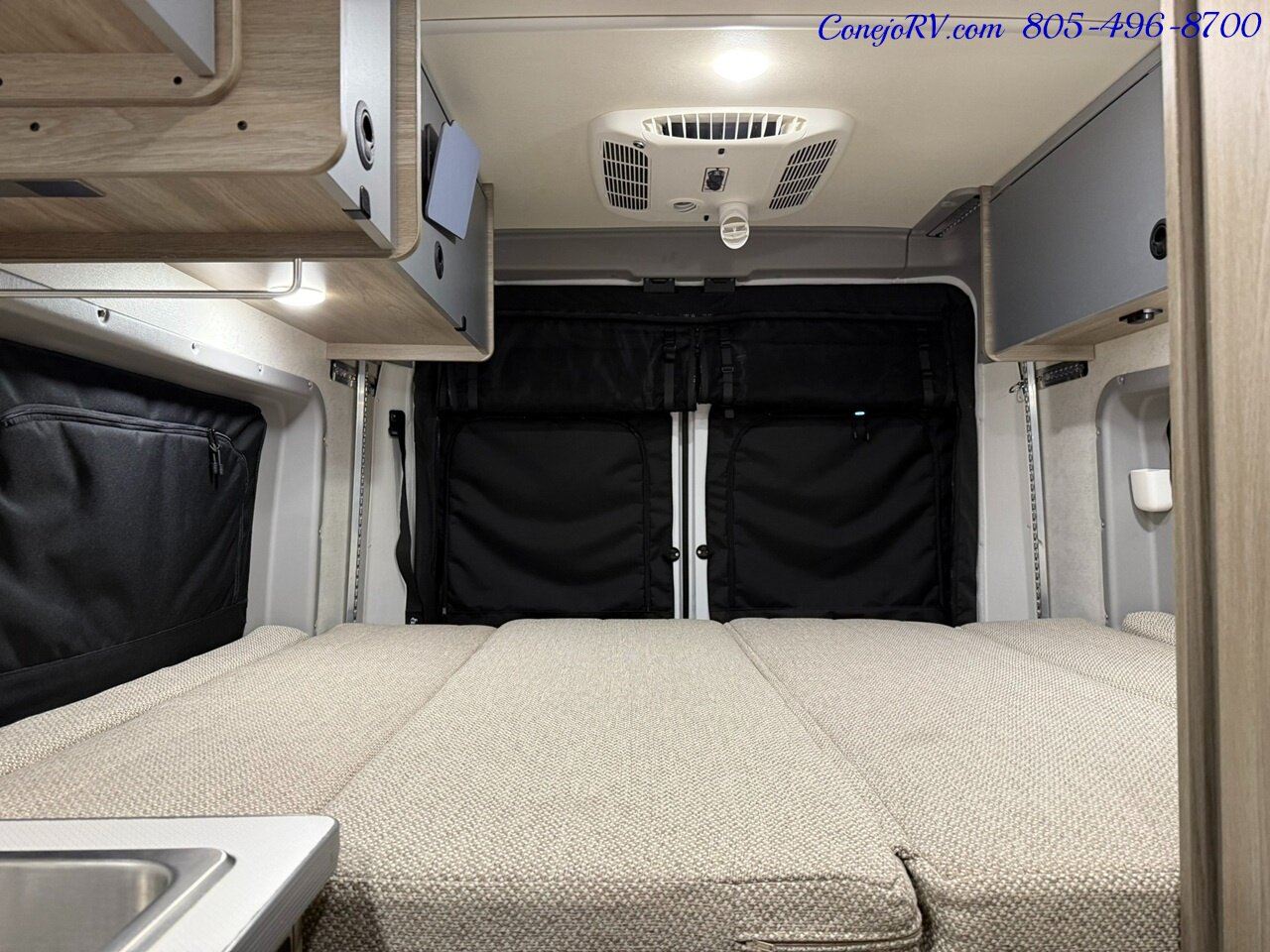 2021 Winnebago Solis 59PX Murphy Bed Full Galley Custom Upgrades 33K Miles   - Photo 21 - Thousand Oaks, CA 91360