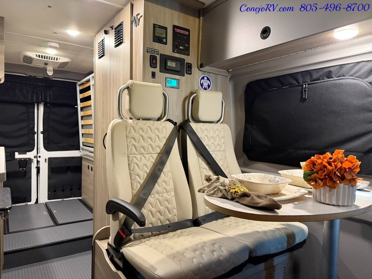 2021 Winnebago Solis 59PX Murphy Bed Full Galley Custom Upgrades 33K Miles   - Photo 6 - Thousand Oaks, CA 91360