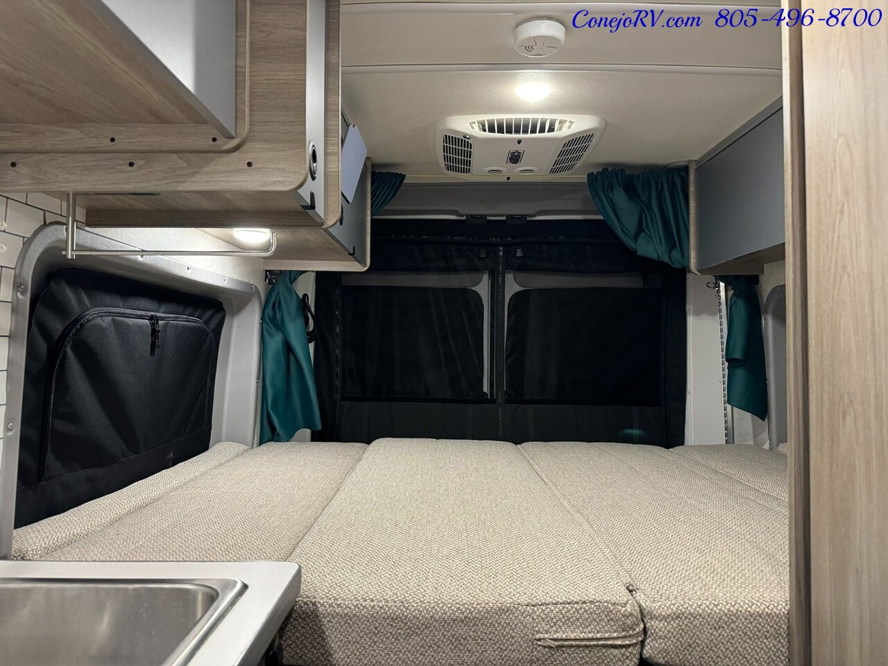 2021 Winnebago Solis 59PX Murphy Bed Full Galley Custom Upgrades 26K Miles   - Photo 20 - Thousand Oaks, CA 91360