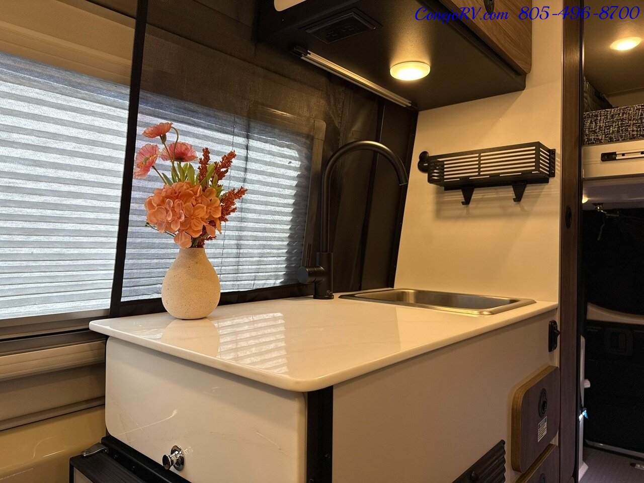 2025 Tiffin GH1 AWD Workstation Sprinter Mercedes Turbo Diesel  Battle Born Lithium Ion Kit 15K Miles - Photo 14 - Thousand Oaks, CA 91360