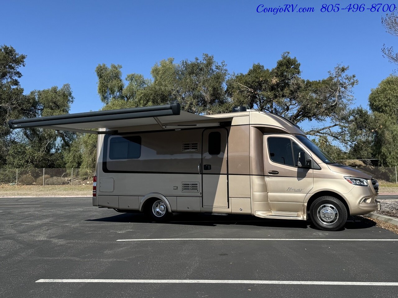 2021 Regency Ultra Brougham TW Twin Beds Mercedes Turbo Diesel 10K Miles   - Photo 50 - Thousand Oaks, CA 91360