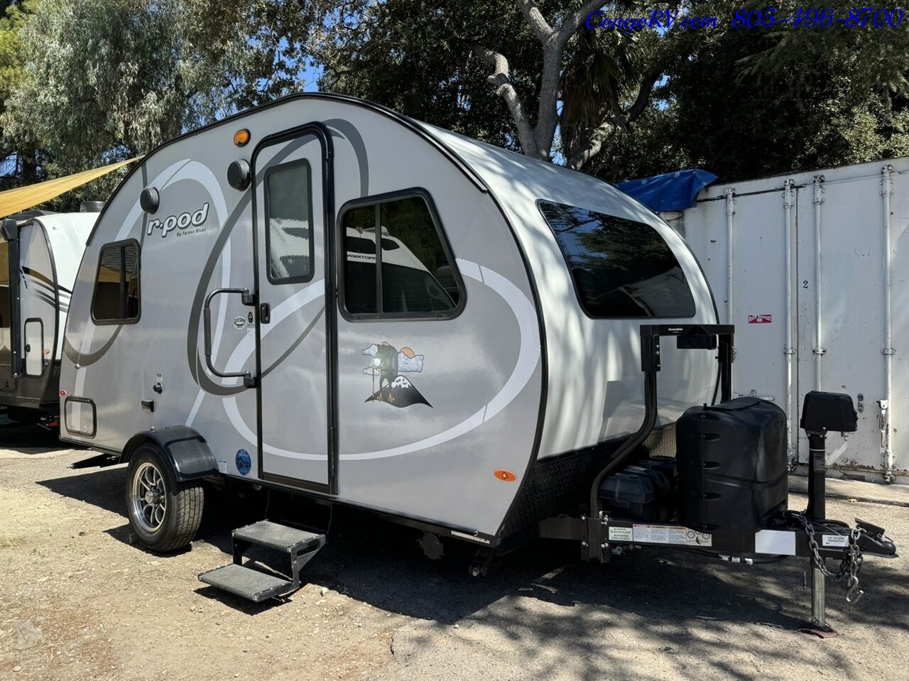 2021 Forest River R-POD RP171 Queen Bed Full Galley Travel Trailer   - Photo 3 - Thousand Oaks, CA 91360