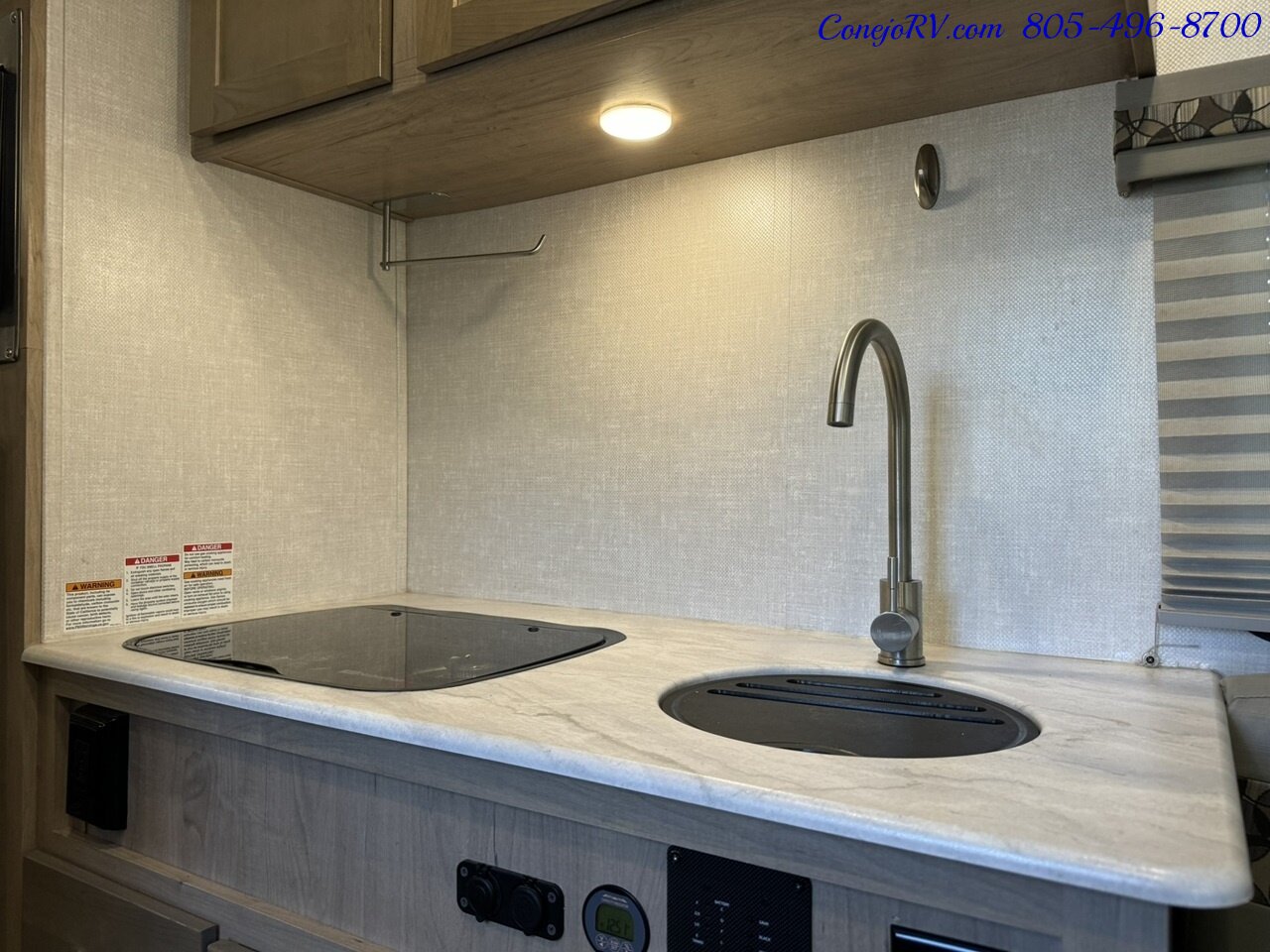 2021 Forest River R-POD RP171 Queen Bed Full Galley Travel Trailer   - Photo 9 - Thousand Oaks, CA 91360