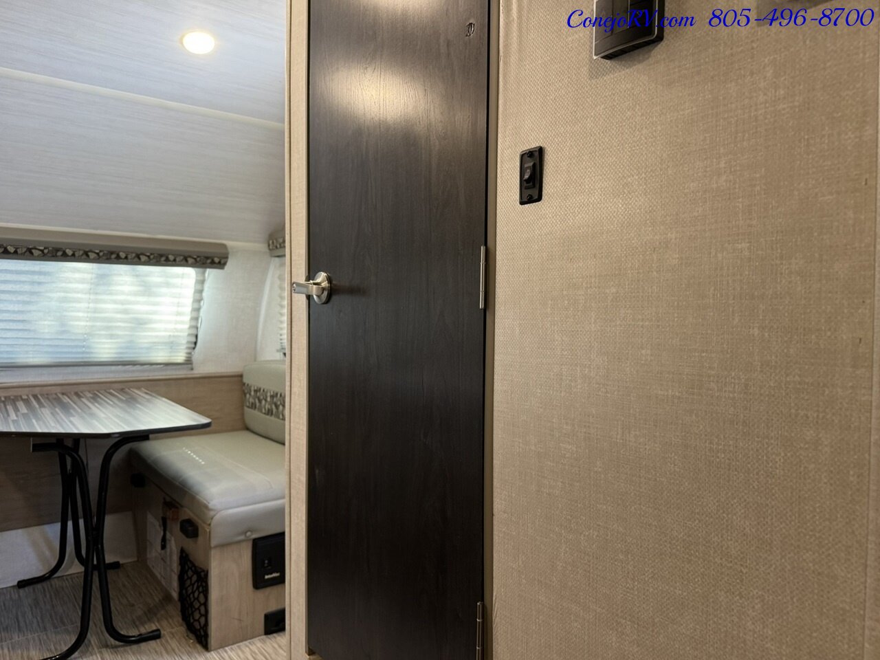 2021 Forest River R-POD RP171 Queen Bed Full Galley Travel Trailer   - Photo 24 - Thousand Oaks, CA 91360