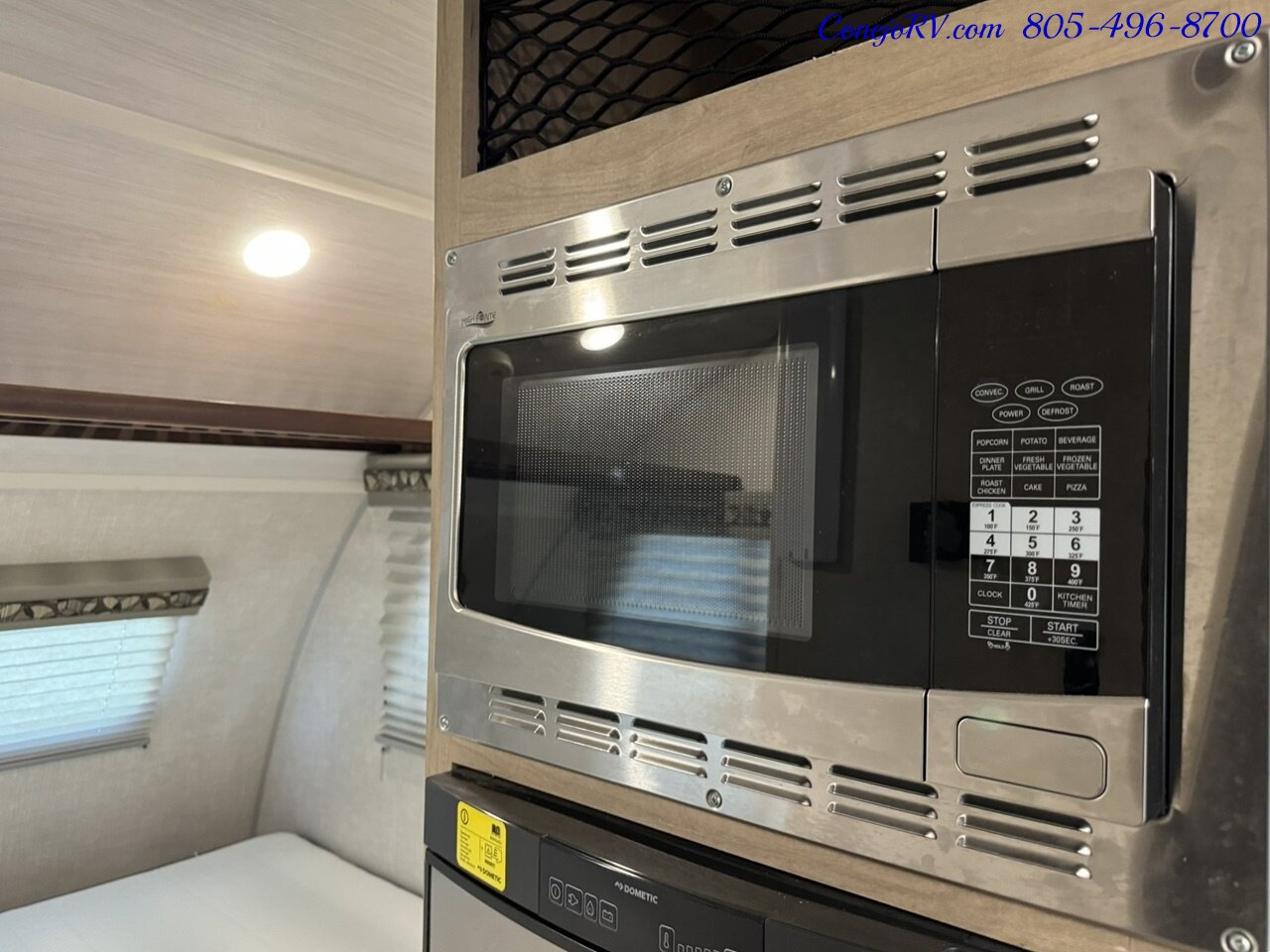 2021 Forest River R-POD RP171 Queen Bed Full Galley Travel Trailer   - Photo 11 - Thousand Oaks, CA 91360