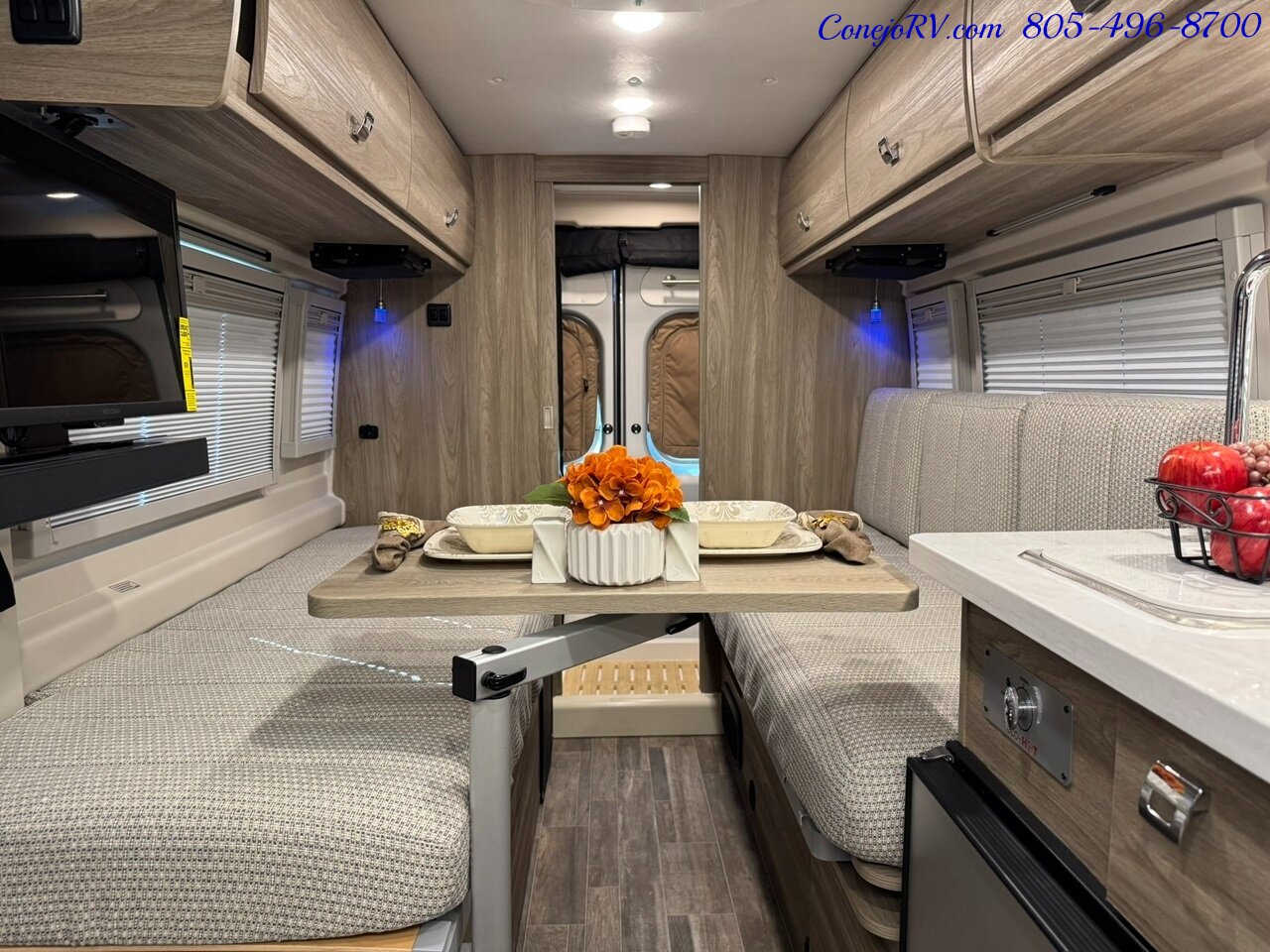 2025 Winnebago Travato 59K Touring Coach 2.8KW Onan Generator   - Photo 13 - Thousand Oaks, CA 91360