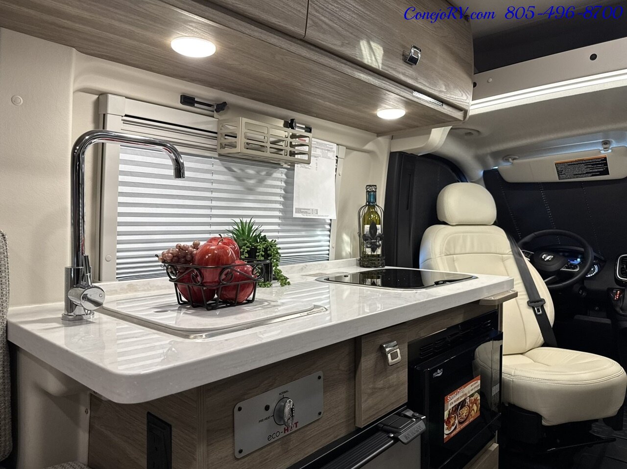 2025 Winnebago Travato 59K Touring Coach 2.8KW Onan Generator   - Photo 12 - Thousand Oaks, CA 91360