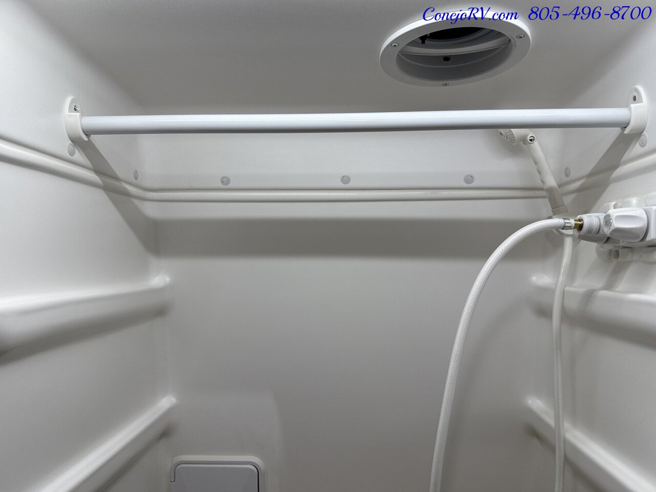 2026 Winnebago Revel 44E AWD Sprinter Mercedes Turbo Diesel  8.4KWH Lithionics System Dealer Demo 4K Miles - Photo 17 - Thousand Oaks, CA 91360