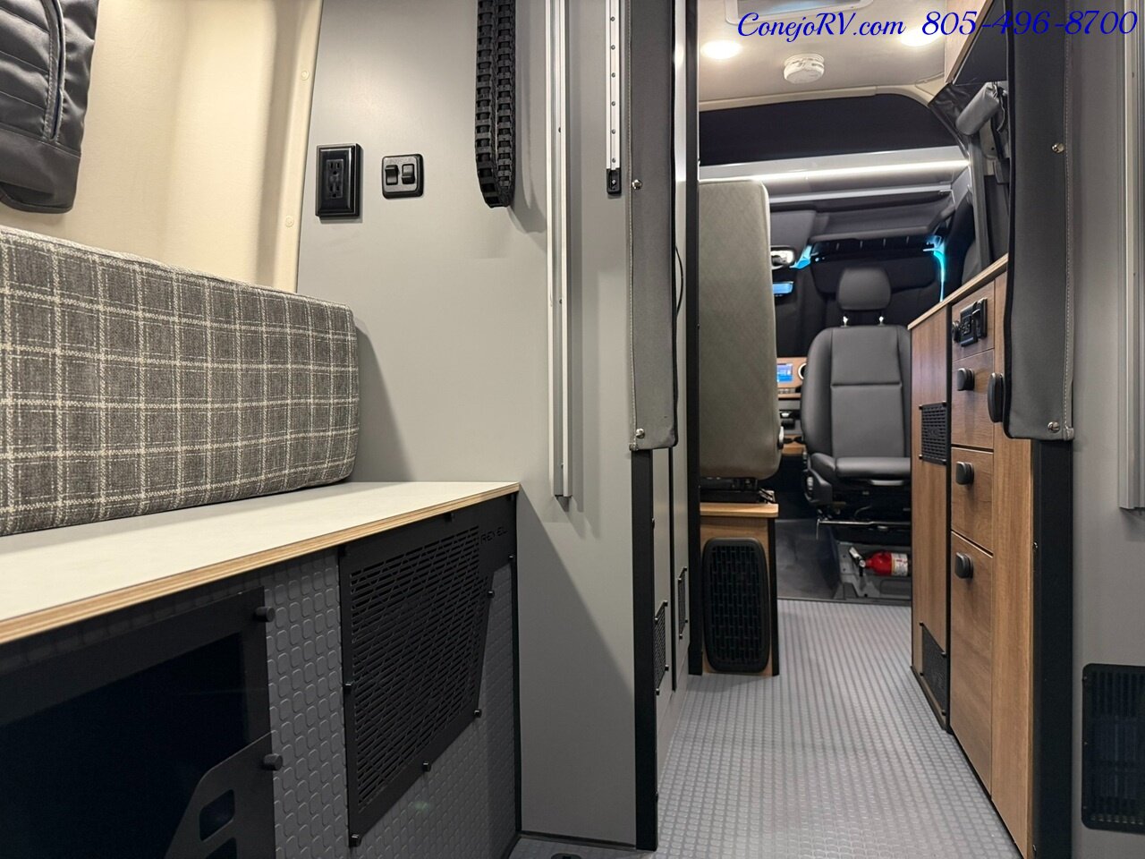 2026 Winnebago Revel 44E AWD Sprinter Mercedes Turbo Diesel  8.4KWH Lithionics System Dealer Demo 4K Miles - Photo 30 - Thousand Oaks, CA 91360
