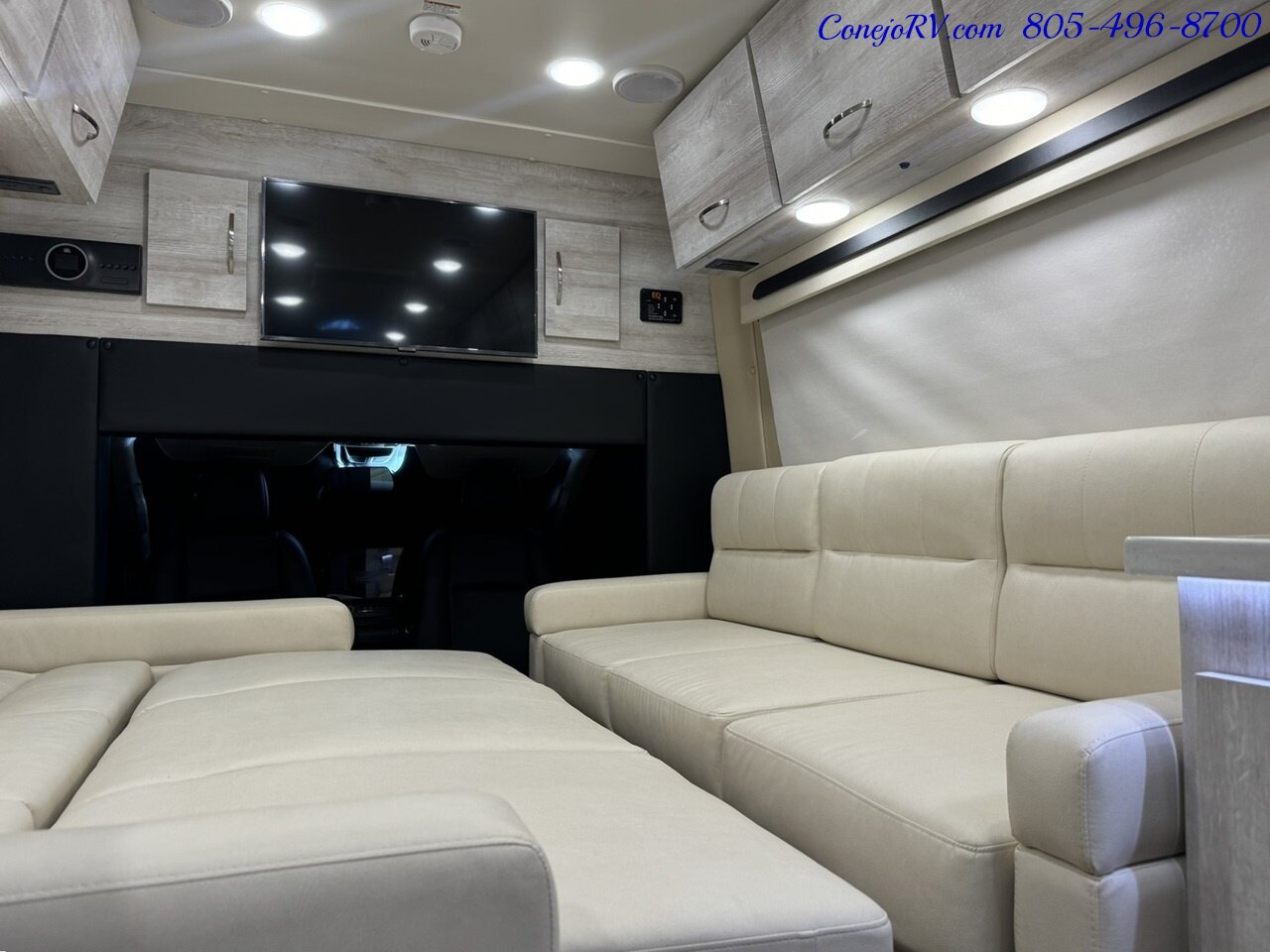 2024 Chinook Maverick DS Opposing Couches Ford Transit All Wheel Drive   - Photo 32 - Thousand Oaks, CA 91360