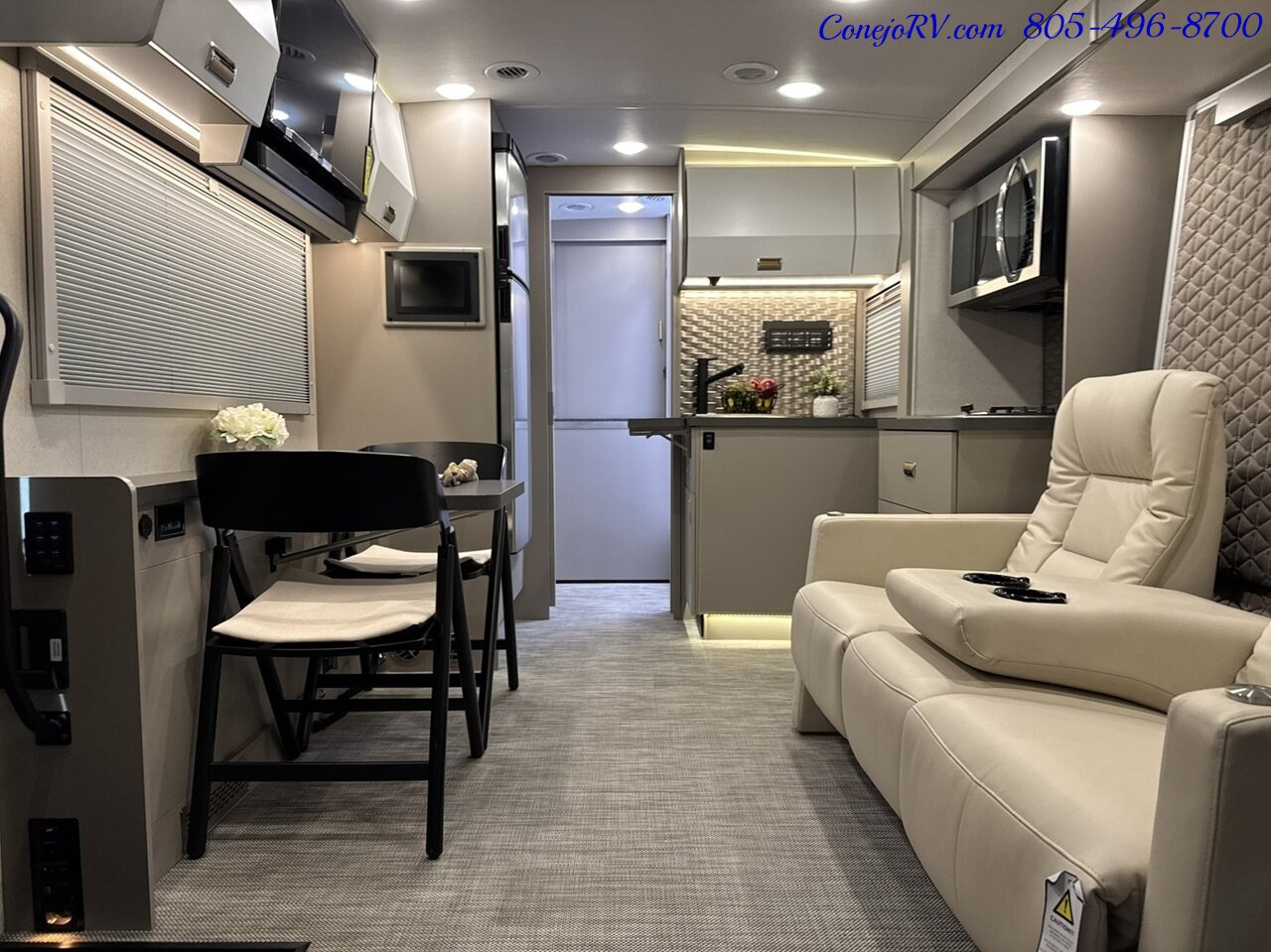 2025 Winnebago View 24T Slide-Out Murphy Bed Mercedes Turbo Diesel Full Body Paint 4k Miles - Photo 5 - Thousand Oaks, CA 91360