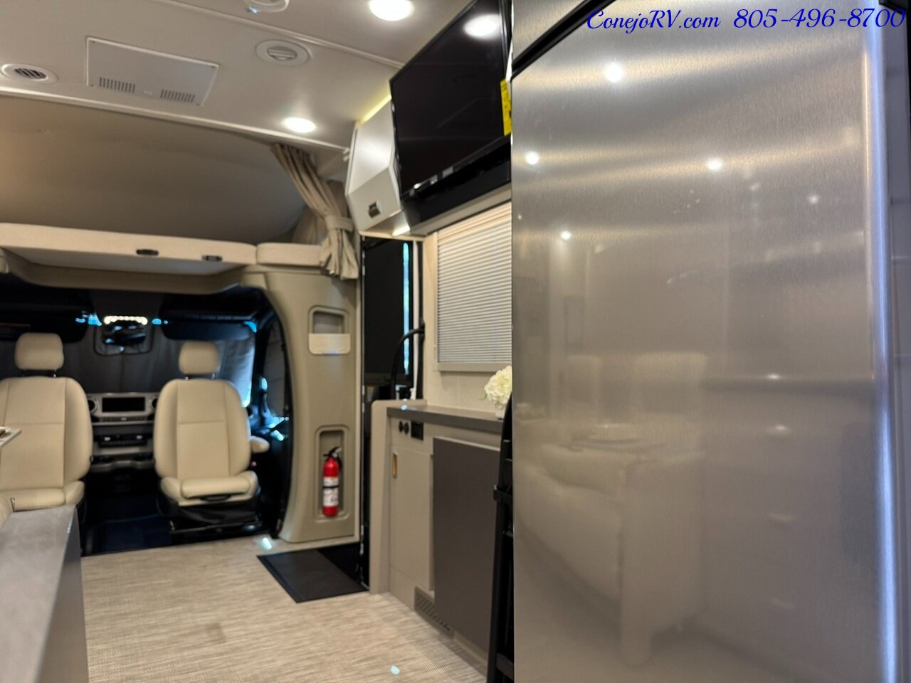 2025 Winnebago View 24T Slide-Out Murphy Bed Mercedes Turbo Diesel Full Body Paint 4k Miles - Photo 24 - Thousand Oaks, CA 91360