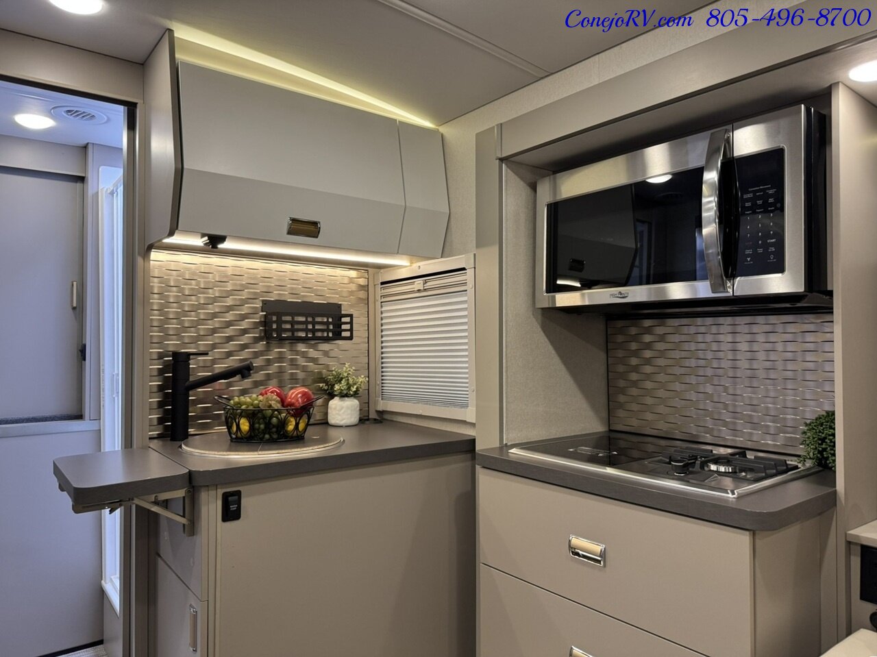 2025 Winnebago View 24T Slide-Out Murphy Bed Mercedes Turbo Diesel Full Body Paint 4k Miles - Photo 12 - Thousand Oaks, CA 91360