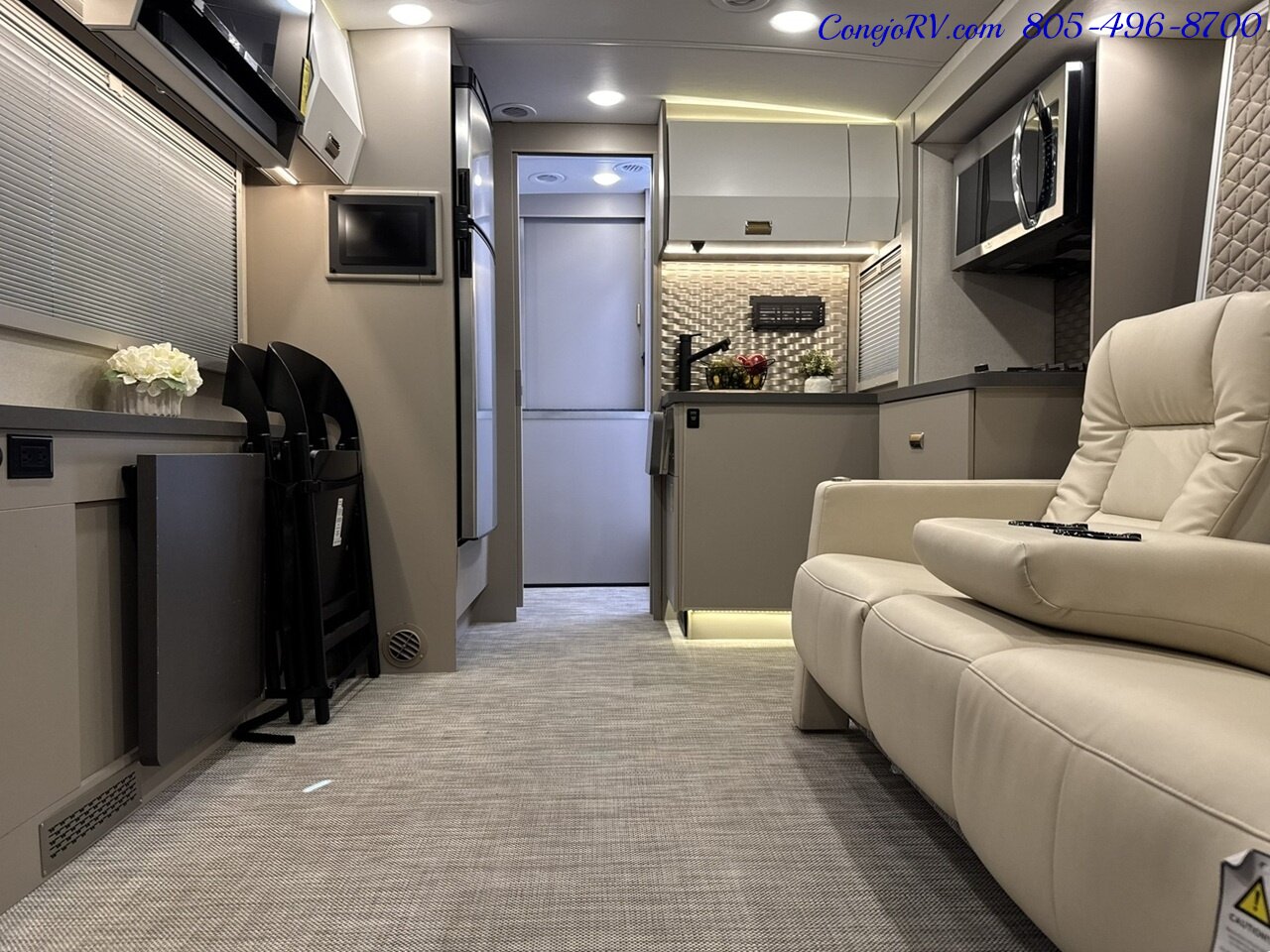 2025 Winnebago View 24T Slide-Out Murphy Bed Mercedes Turbo Diesel Full Body Paint 4k Miles - Photo 31 - Thousand Oaks, CA 91360