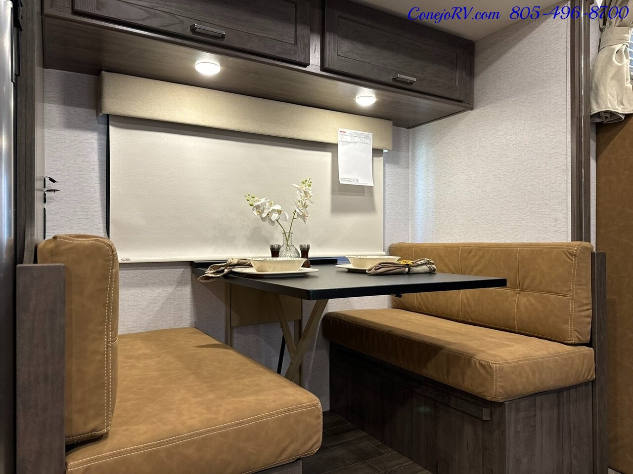 2025 Winnebago Porto 24P Full Wall Slide-Out Mercedes Turbo Diesel  Full Body Paint - Photo 10 - Thousand Oaks, CA 91360