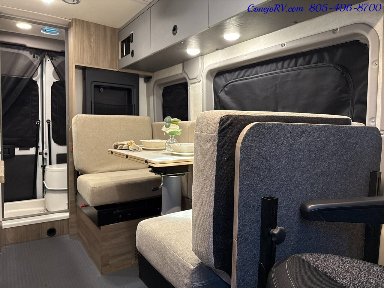 2024 Winnebago Solis Pocket 36B Lithium System Enclosed Rear Bath - Photo 6 - Thousand Oaks, CA 91360