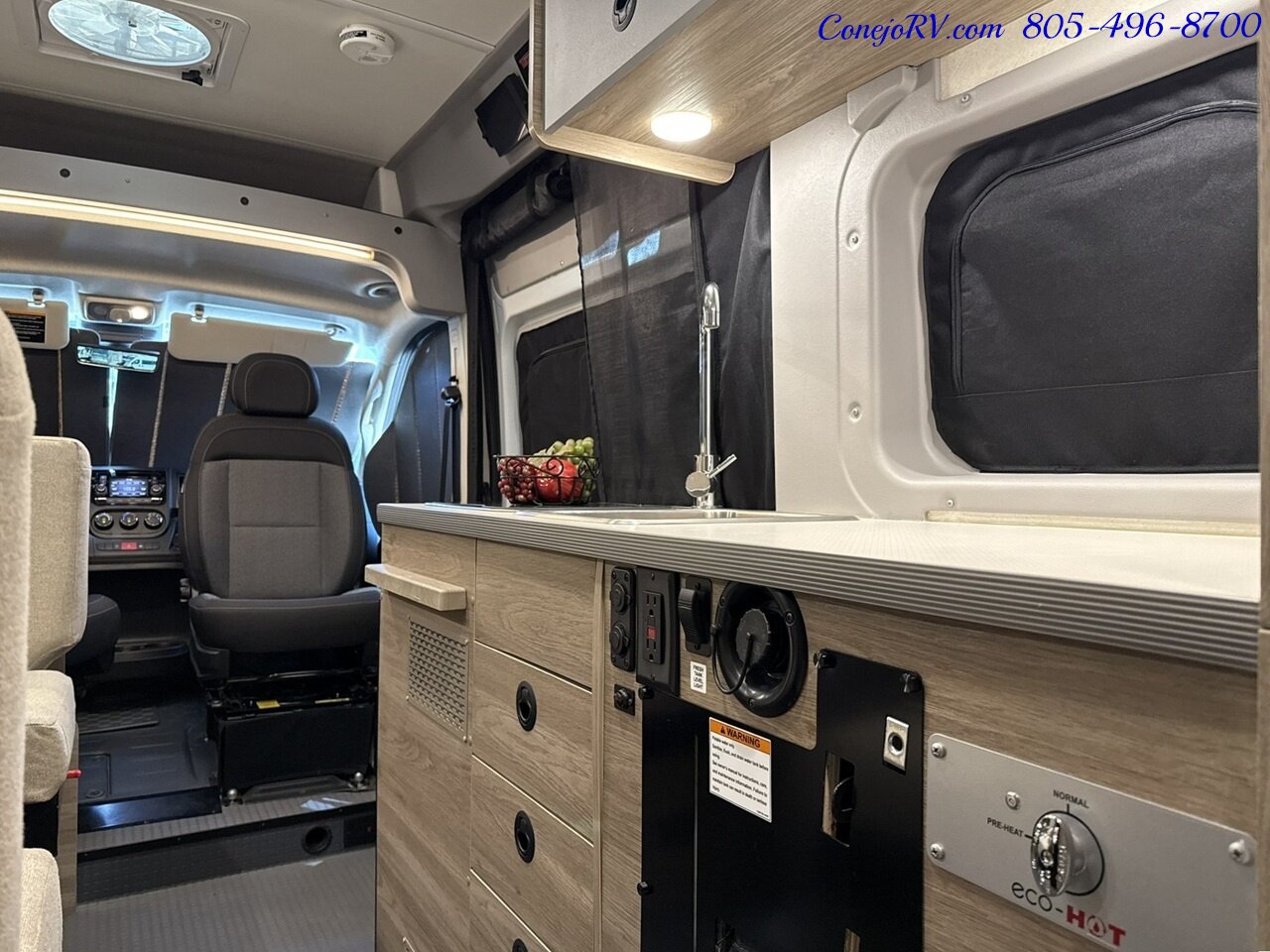 2024 Winnebago Solis Pocket 36B Lithium System Enclosed Rear Bath - Photo 19 - Thousand Oaks, CA 91360