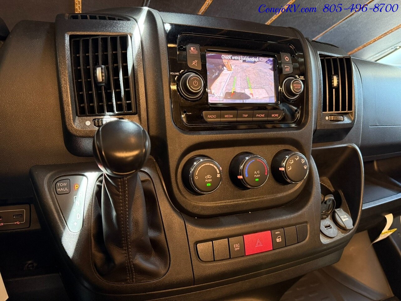 2024 Winnebago Solis Pocket 36B Lithium System Enclosed Rear Bath - Photo 28 - Thousand Oaks, CA 91360